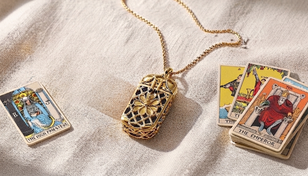 Decoding Your Destiny: Why the Major Arcana is All You Need for Tarot Insight